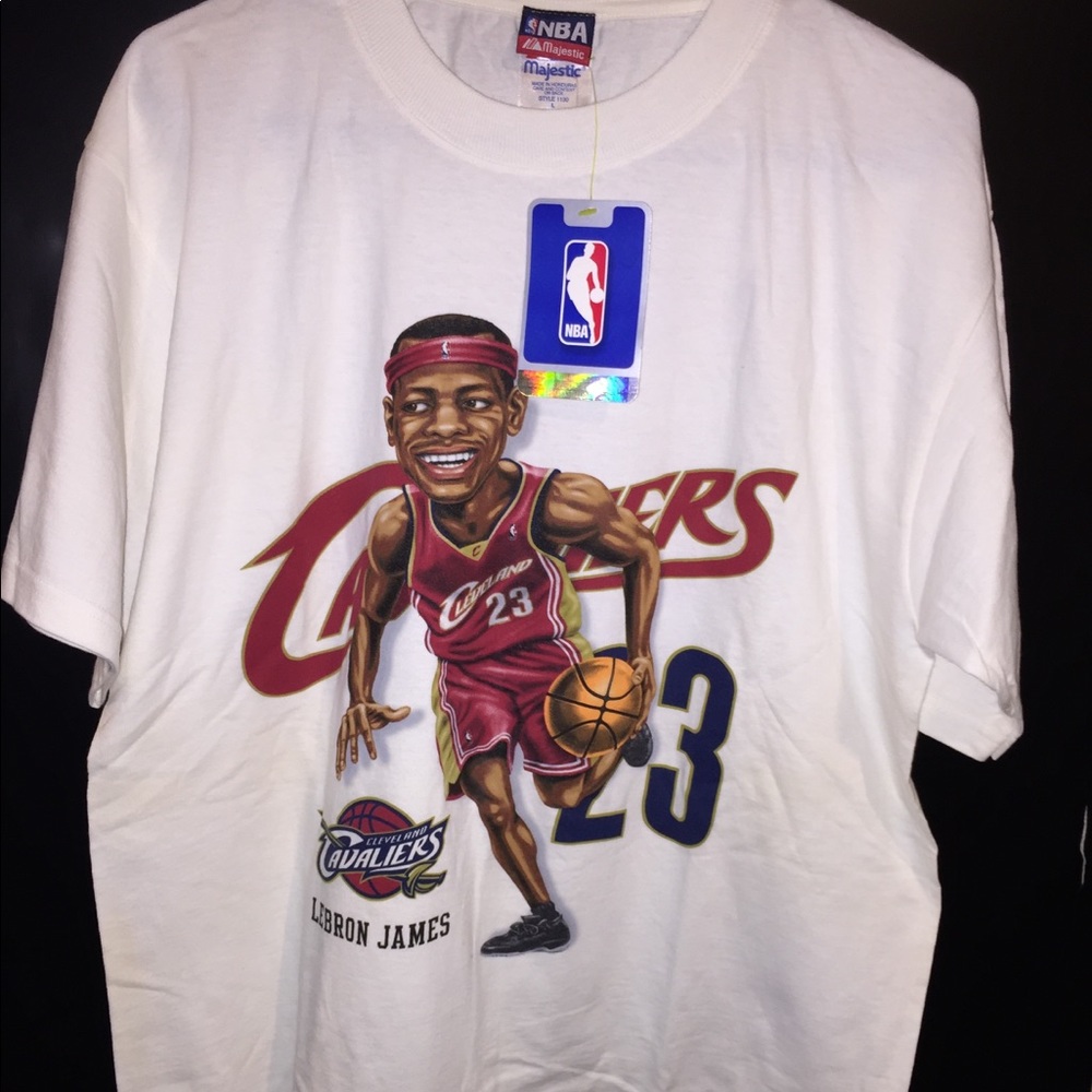Lebron James Cleveland Cavaliers T-shirt NWT